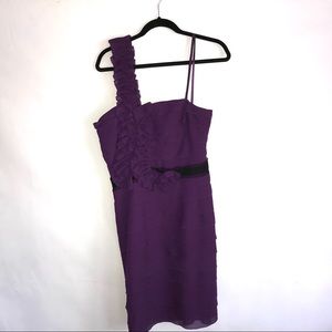 3/$25 Xscape purple tiered one shoulder